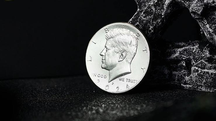 カンフーコイン / Kungfu Coin by Bluether Magic and Raphael