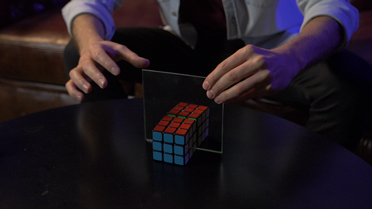 Mirror Standard Rubik Cube (Gimmick and Online Instructions) by Rodrigo Romano - Trick