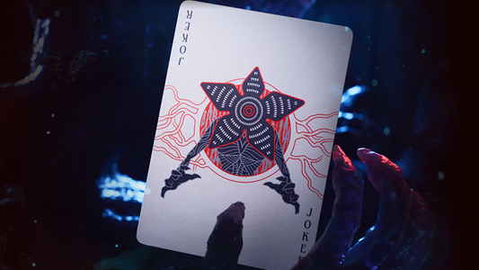 ストレンジャーシングス トランプ　Stranger Things Playing Cards by theory11