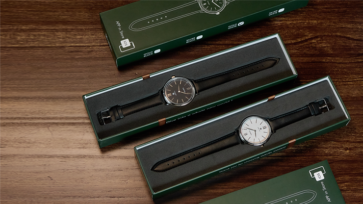 ラスト１個 アイベルウォッチ IARVEL WATCH (Silver Watchcase Black Dial) by Iarvel Magic and Bluether Magic
