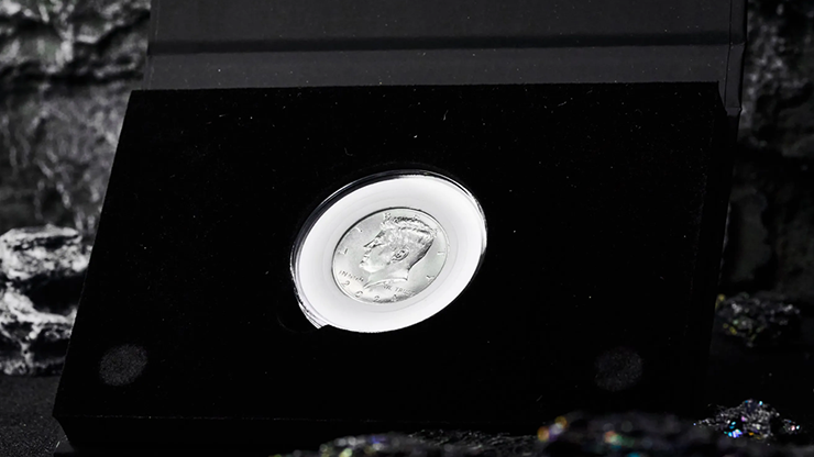 カンフーコイン / Kungfu Coin by Bluether Magic and Raphael